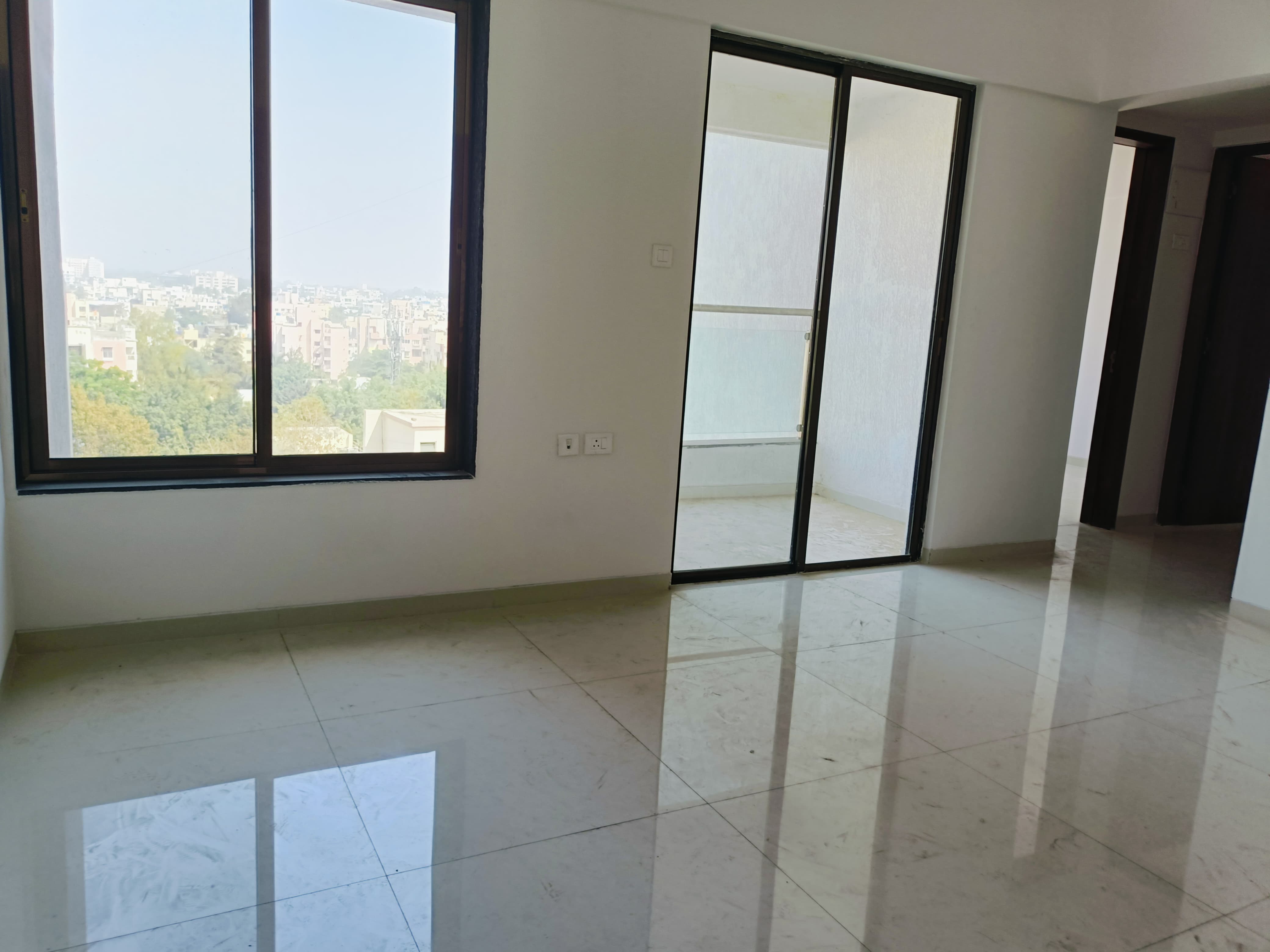 2 BHK + Servant Room Apartment For Sale in Bhaktamar Residency