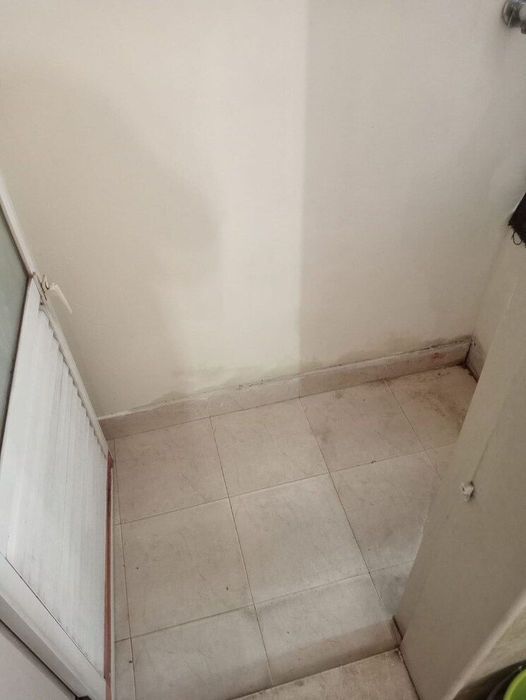 Bathroom, shreeji-splendor 2 Bedroom 835 Sq.Ft. Apartment In Brahmand Thane 8212246