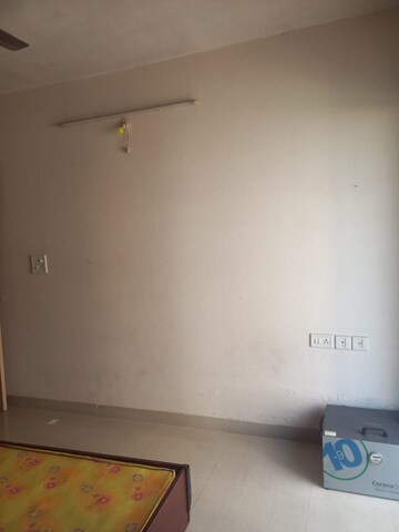 Room in 2 BHK Apartment at Pristine Prism, Aundh – for Rent