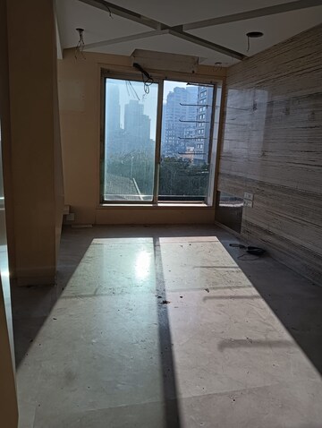 Room in 3 BHK Apartment at Dhani Sadan, Walkeshwar – for Sale