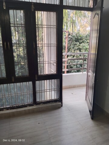 Room in 2 BHK Apartment at Kamta – for Sale
