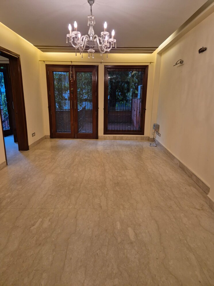 Room, greater kailash i 4 Bedroom 1000 Sq.Ft. Builder Floor In Greater Kailash I Delhi 8212470