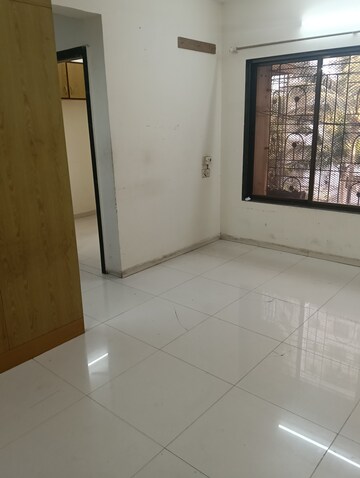 Room in 2 BHK Apartment at Prathamesh Paradise, Borivali West – for Rent