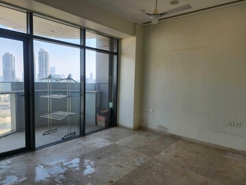 Room in 3 BHK Apartment at Omkar 1973, Worli – for Sale