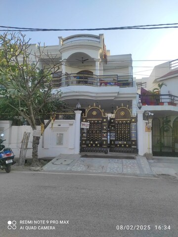2 BHK Villa For Rent in Gomti Nagar