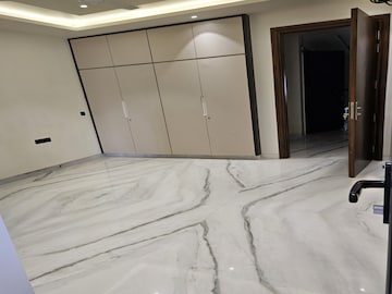 Room in 3 BHK Builder Floor at Ashok Vihar – for Sale