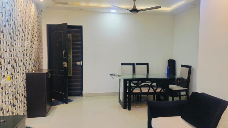 Room, swapnalok-towers Pg For Girls In Malad East 8212458