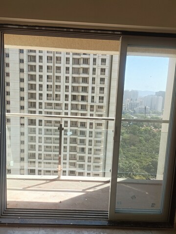 Room in 3 BHK Apartment at Mahavir Square, Manpada – for Sale