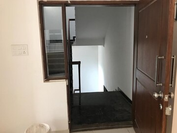 Room in 3 BHK Builder Floor at Cooke Town – for Sale
