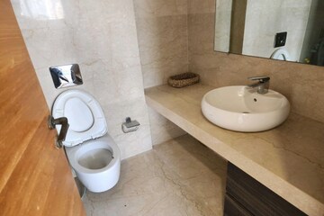 Bathroom in 4 BHK Apartment at Lodha Parkside, Worli – for Sale