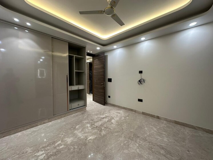 Room, paschim vihar 3 Bedroom 1800 Sq.Ft. Builder Floor In Paschim Vihar Delhi 8212549