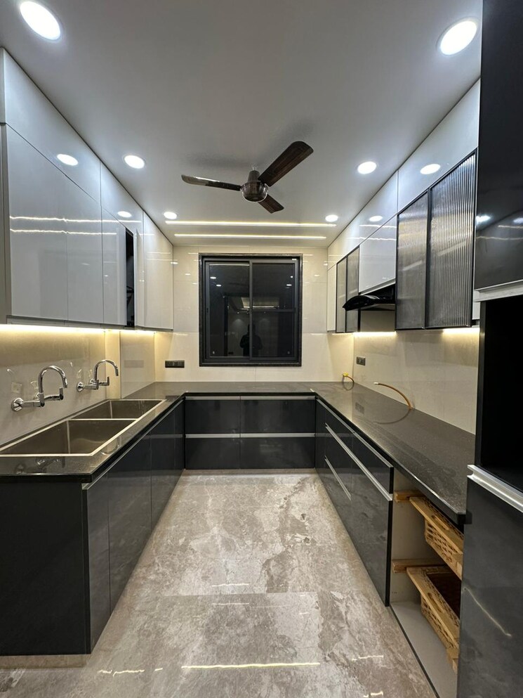 Kitchen, paschim vihar 3 Bedroom 1800 Sq.Ft. Builder Floor In Paschim Vihar Delhi 8212549