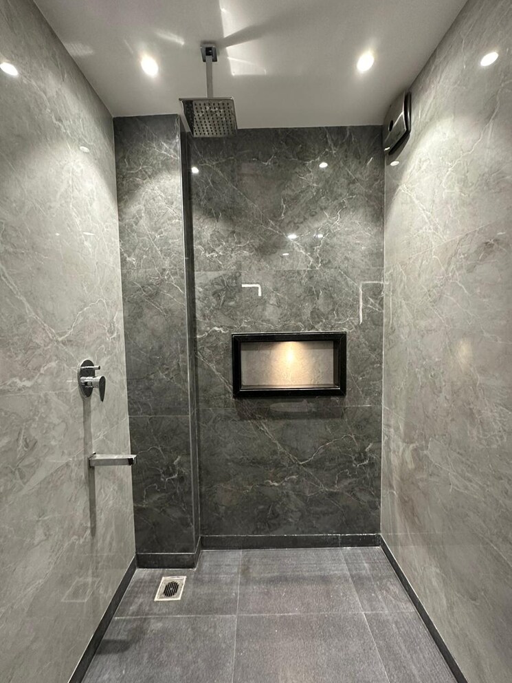 Bathroom, paschim vihar 3 Bedroom 1800 Sq.Ft. Builder Floor In Paschim Vihar Delhi 8212549