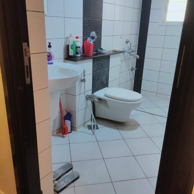 Bathroom, capricorn-one-green-park 4 Bedroom 1800 Sq.Ft. Apartment In Kondhwa Pune 8212571