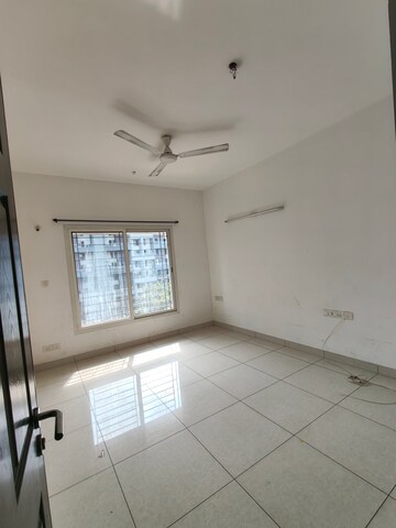 Room in 3 BHK Apartment at Sobha Garnet, Kondhwa – for Rent