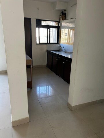 Room in 2 BHK Apartment at Aakar Residency, Kavesar – for Rent