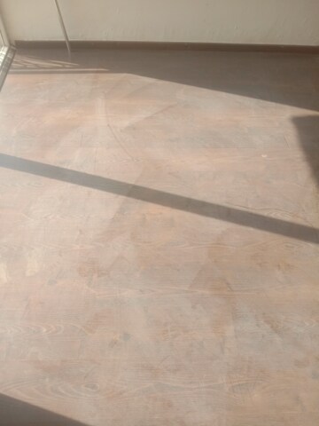 Room in 2.5 BHK Apartment at Mahagun Mywoods, Sector 16c Greater Noida – for Rent