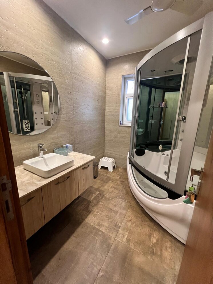 Attached Bathroom, vipul-tatvam-villas 4 Bedroom 4750 Sq.Ft. Villa In Sector 48 Gurgaon 8212746