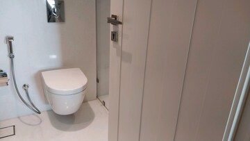 Bathroom in 4 BHK Apartment at Lokhandwala Minerva Mahalaxmi, Mahalaxmi – for Sale