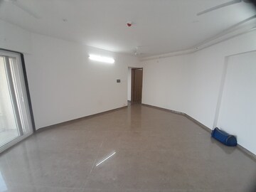 Room in 3 BHK Apartment at Venkatesh Skydale, Sinhagad Road – for Sale