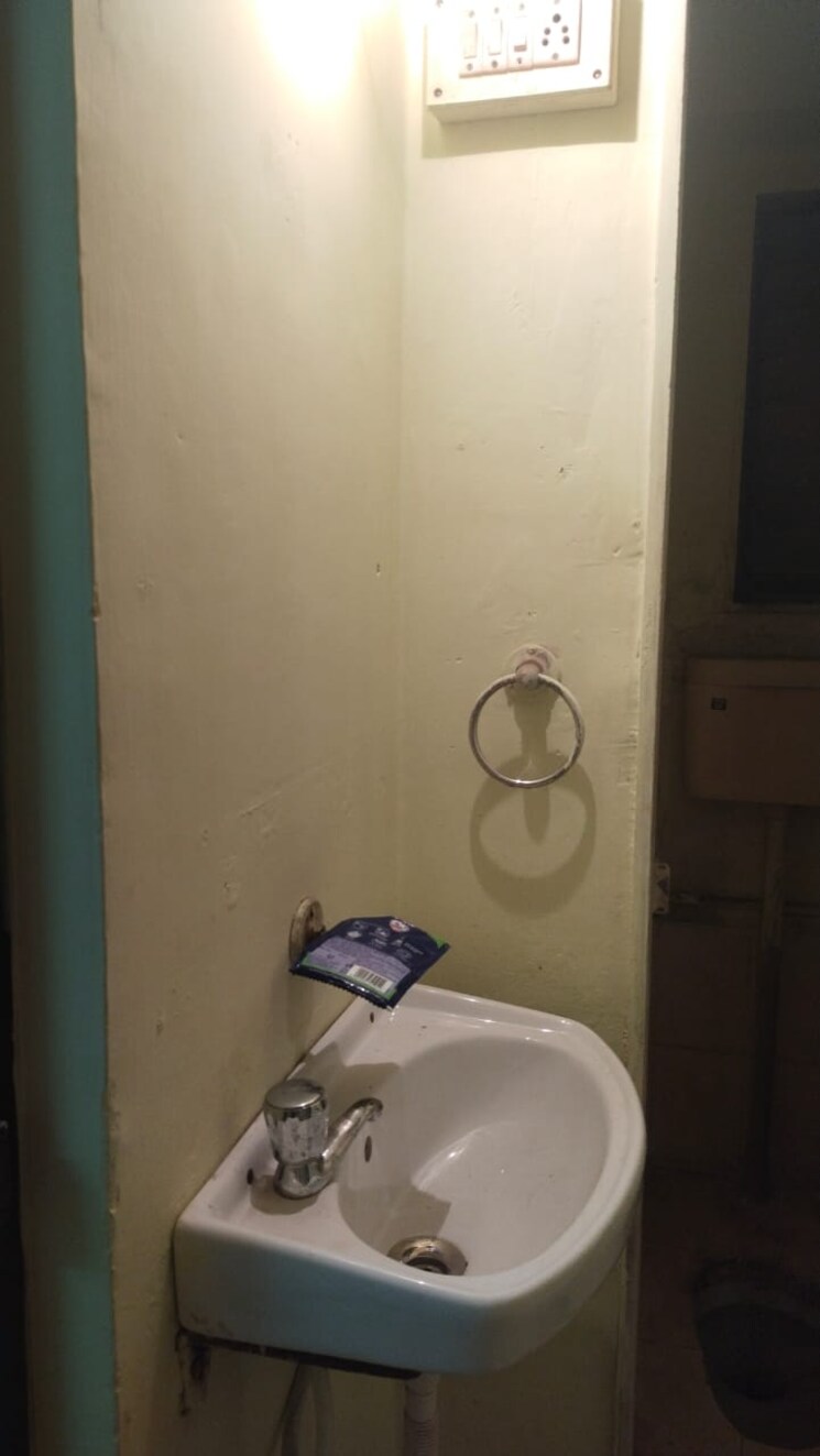 Bathroom, sharad-chs-kurla 1 Bedroom 285 Sq.Ft. Apartment In Kurla Mumbai 8212780