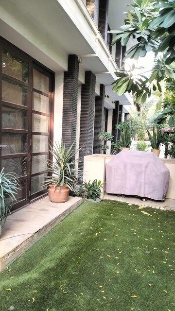 Balcony in 5 BHK Villa at Vipul Tatvam Villas, Sector 48 – for Sale