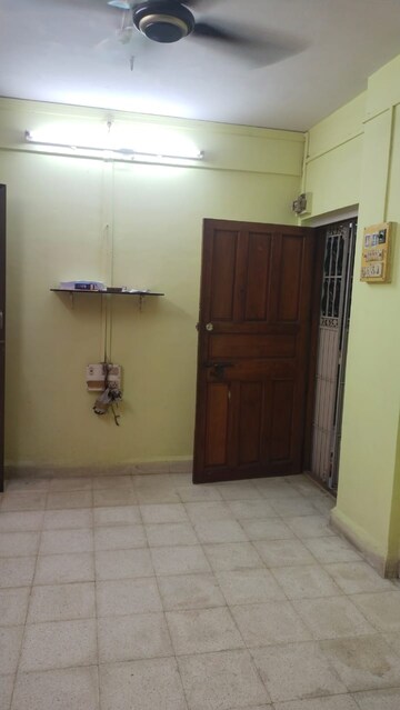 Room in 1 BHK Apartment at Sharad CHS Kurla, Kurla – for Sale