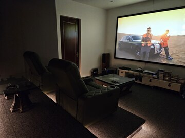 Living Room in 5 BHK Villa at Vipul Tatvam Villas, Sector 48 – for Sale