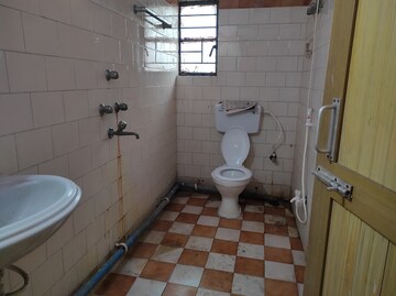 Bathroom in 3 BHK Apartment at Santoshpur – for Rent