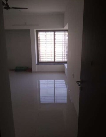 Bedroom in 3 BHK Apartment at Runwal Pearl, Manpada – for Rent
