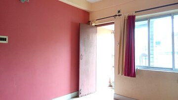 Room in 3 BHK Apartment at Santoshpur – for Rent