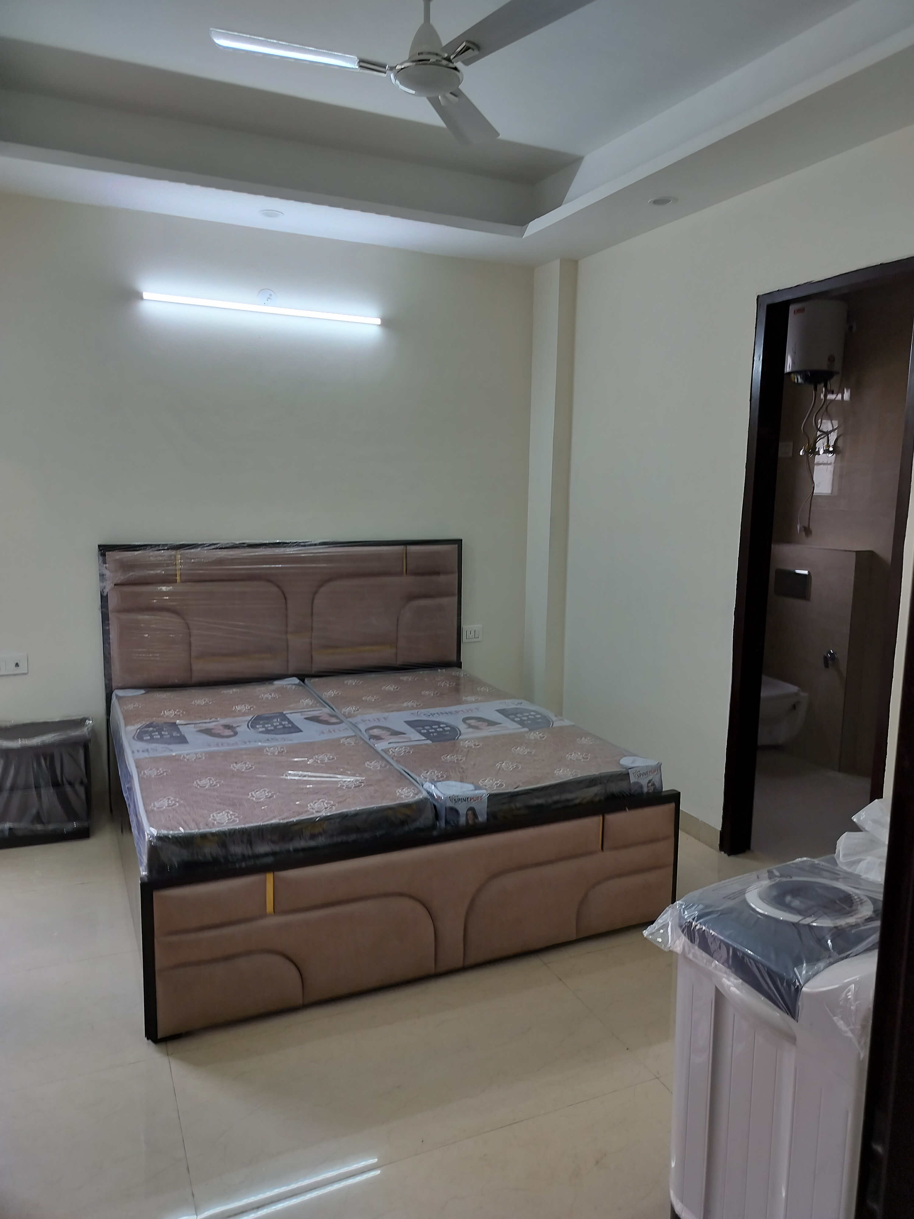 3 BHK + Servant Room,Study Room Builder Floor For Sale in Sector 95