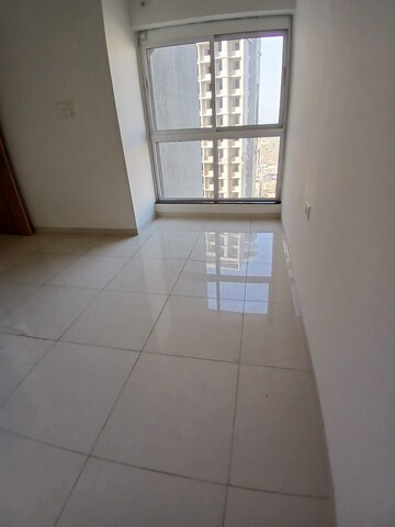 Room in 3 BHK Apartment at Godrej Emerald, Ghodbunder Road – for Sale