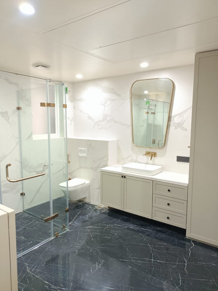 Bathroom, amar-manhattan 4 Bedroom 7500 Sq.Ft. Apartment In Baner Pune 8212889