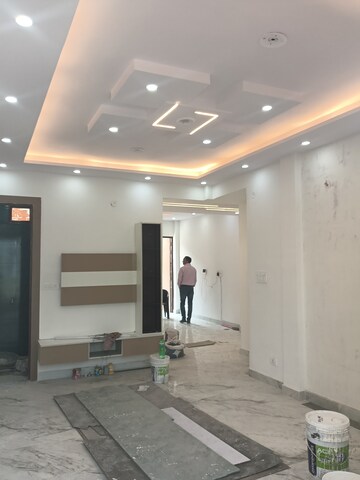 Living Room in 3 BHK Builder Floor at Shalimar Apartments Shalimar Garden, Shalimar Garden – for Sale