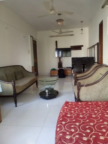 Living Room in 2 BHK Apartment at Andheri West – for Rent