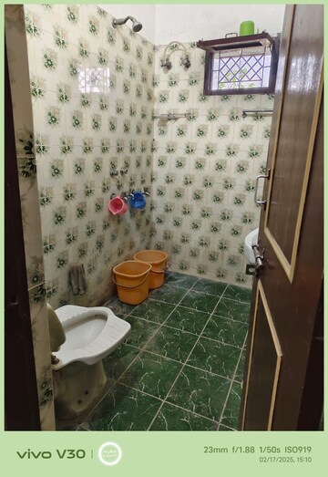 Bathroom in 1 BHK Independent House at Gomti Nagar – for Rent
