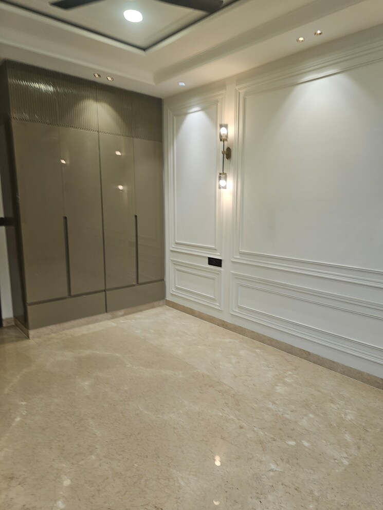 undefined, ramprastha colony 4 Bedroom 240 Sq.Yd. Builder Floor In Ramprastha Colony Ghaziabad 8212909