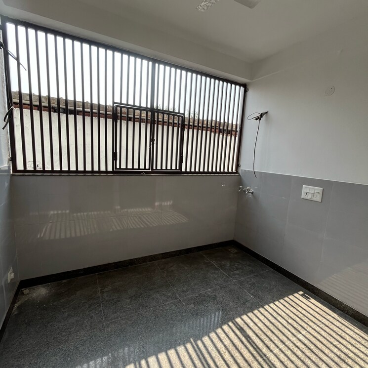 Balcony, sultanpur 4 Bedroom 1500 Sq.Ft. Builder Floor In Sultanpur Delhi 8212913