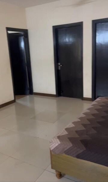 Room in 2 BHK Apartment at BPTP Park Grandeura, Sector 82 – for Sale
