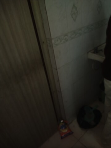 Bathroom in 1 BHK Apartment at Express View Apartment Mumbai, Kurla – for Rent