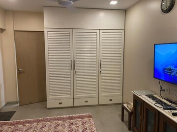Bedroom in 1 BHK Apartment at Andheri West – for Rent