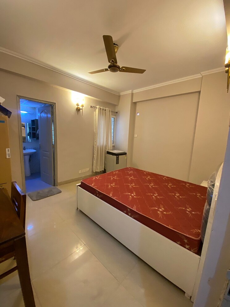 Bedroom, gardenia-golf-city 3 Bedroom 1350 Sq.Ft. Apartment In Sector 75 Noida 8212965