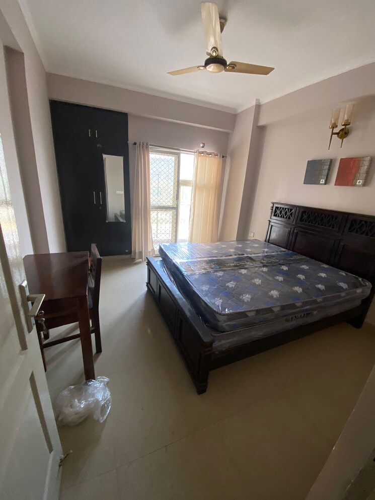 Bedroom, gardenia-golf-city 3 Bedroom 1350 Sq.Ft. Apartment In Sector 75 Noida 8212965