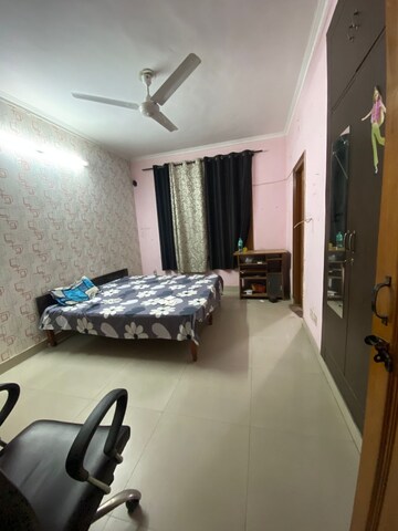 Bedroom in 2 BHK Apartment at Penta Homes, Vip Road – for Rent