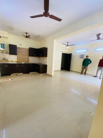 Master Bedroom in 3 BHK Apartment at Sector 75 – for Rent
