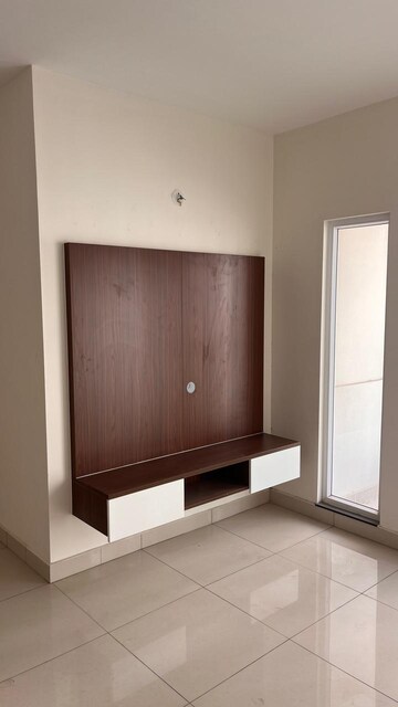 Room in 3 BHK Apartment at Provident Park Square, Kanakapura Road – for Rent