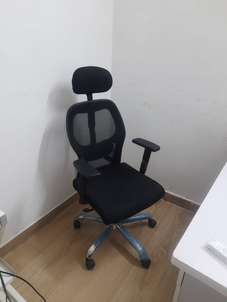 Team Area, bhutani-grandthum Commercial Office Space in IT/SEZ 744 Sq.Ft. In Tech Zone 4 Greater Noida Greater Noida 8213035