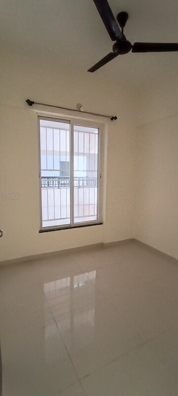 Room in 2.5 BHK Apartment at Kolte Patil Life Republic, Hinjewadi – for Rent