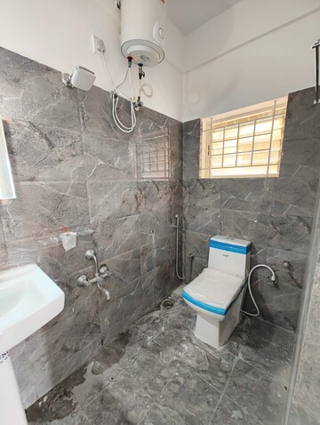 Bathroom in 2 BHK Builder Floor at Sampangi Rama Nagar – for Rent